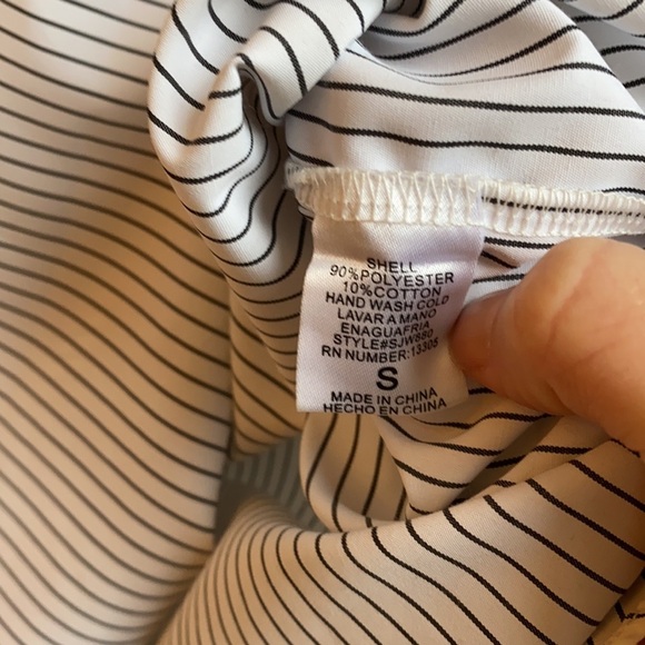 San Joy Off the Shoulder top worn once - Picture 9 of 9